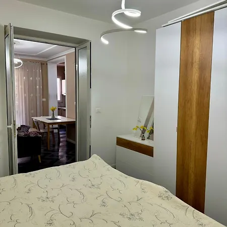 Διαμέρισμα Lovely In The Center *