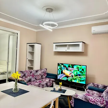 Lovely In The Center Διαμέρισμα *