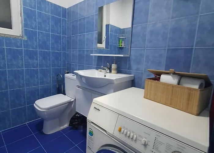 Lovely In The Center דירה