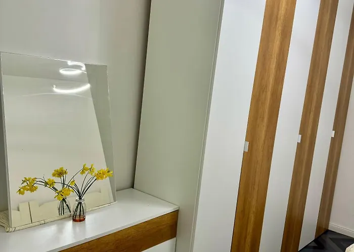 Lovely In The Center דירה *